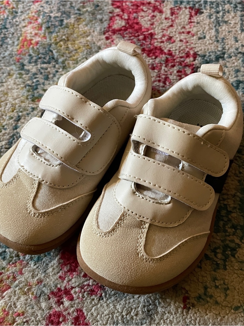 STQ Kids Velcro Sneakers